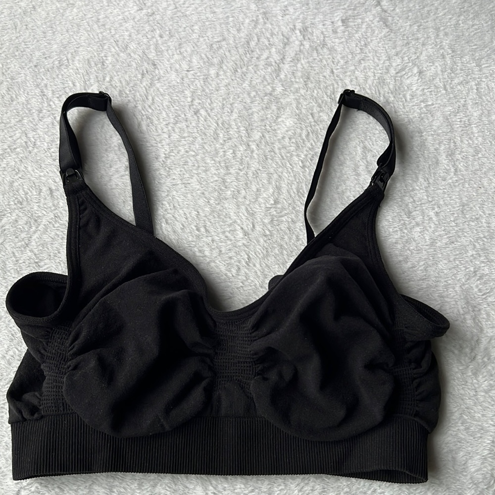 SKIMS Maternity/Nursing Sculpting Bra - Picture 4 of 9